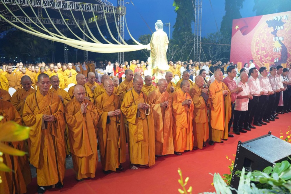 Đại Lễ Cầu Siêu Tri Ân Liệt Sỹ Tại Nghĩa Trang Đồi 82 Tỉnh Tây Ninh