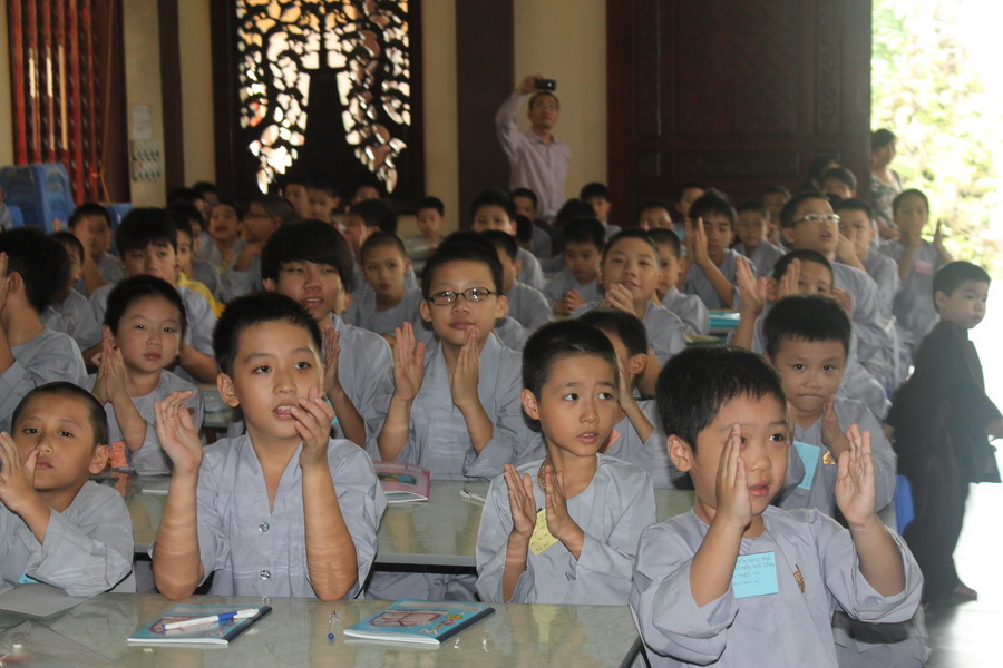 Đá biến thành ngọc